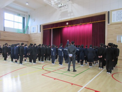 全校朝会